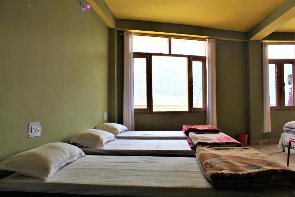 Upclimb Longstay For Bus Or Taxi Only Guests Manāli Exterior foto